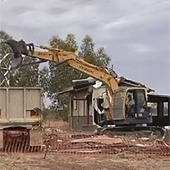 Demolishing First Nations peoples houses in the Pilbara